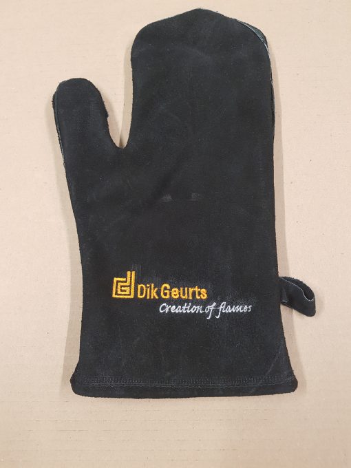 Dik Geurts handschoen beschermt tegen hitte